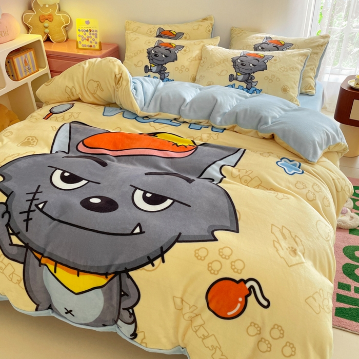 91家纺网 家纺一手货源 找家纺 鸿森林 2025新款牛奶绒大版数码印花喜羊羊与灰太狼系列四件套 狼堡故事