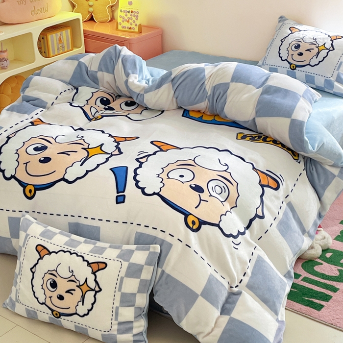 91家纺网 家纺一手货源 找家纺 鸿森林 2025新款牛奶绒大版数码印花喜羊羊与灰太狼系列四件套 乐滋滋