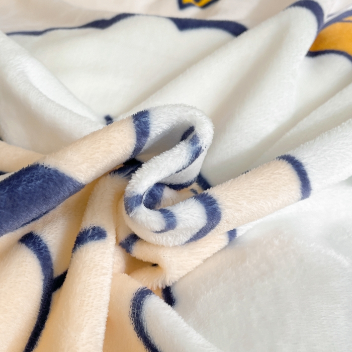 91家纺网 家纺一手货源 找家纺 鸿森林 2025新款牛奶绒大版数码印花喜羊羊与灰太狼系列四件套 乐滋滋