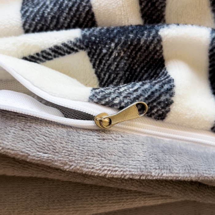 91家纺网 家纺一手货源 找家纺 鸿森林 2025新款牛奶绒大版数码印花轻奢风系列四件套 莉莉安