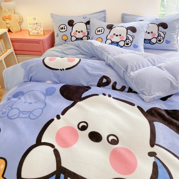 91家纺网 家纺一手货源 找家纺 鸿森林 2025新款牛奶绒大版数码印花轻奢风系列四件套 奶油狗