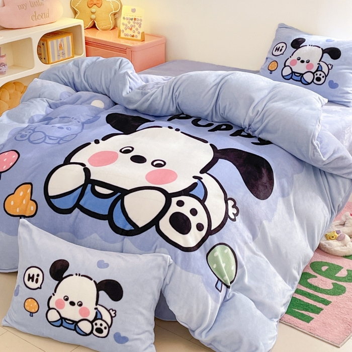 91家纺网 家纺一手货源 找家纺 鸿森林 2025新款牛奶绒大版数码印花轻奢风系列四件套 奶油狗