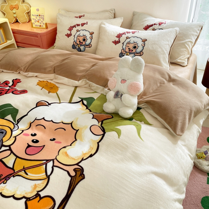 91家纺网 家纺一手货源 找家纺 鸿森林 2025新款牛奶绒大版数码印花喜羊羊与灰太狼系列四件套 淘淘假日