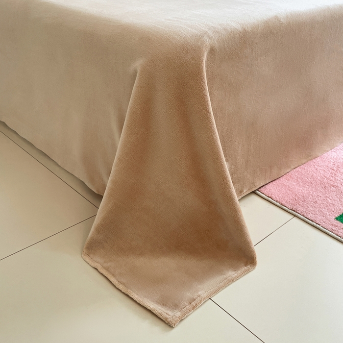 91家纺网 家纺一手货源 找家纺 鸿森林 2025新款牛奶绒大版数码印花喜羊羊与灰太狼系列四件套 淘淘假日