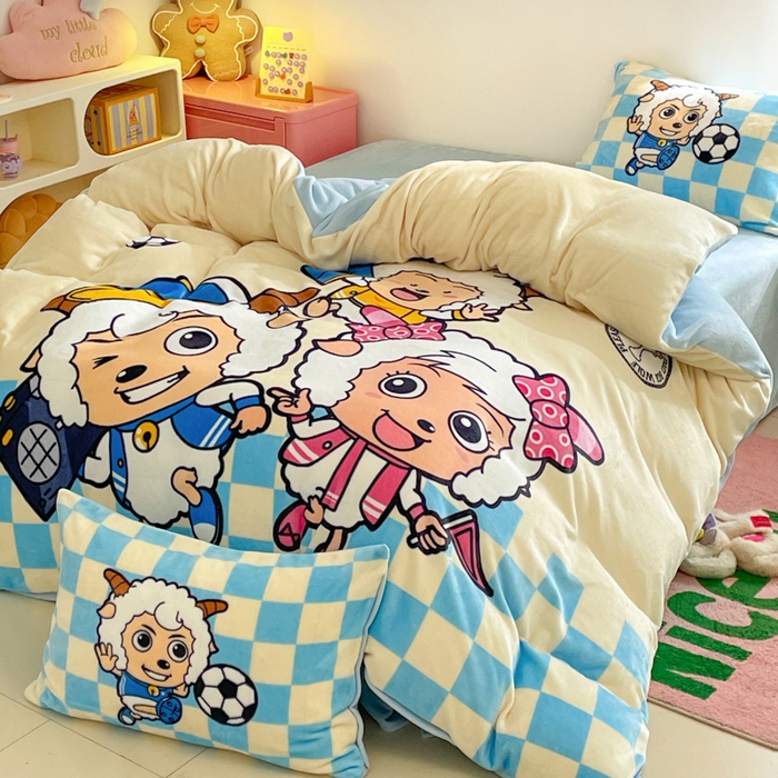 91家纺网 家纺一手货源 找家纺 鸿森林 2025新款牛奶绒大版数码印花喜羊羊与灰太狼系列四件套 体育之星