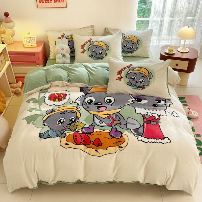 鸿森林 2025新款牛奶绒大版数码印花喜羊羊与灰太狼系列四件套 寻宝之旅