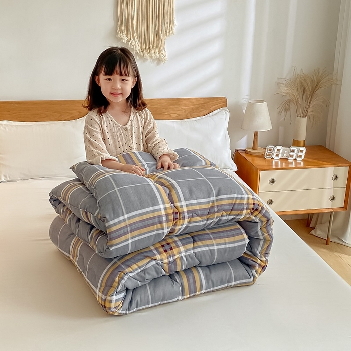 91家纺网 家纺一手货源 找家纺 （总）U被家纺 2025新款仿棉印花冬被童模图