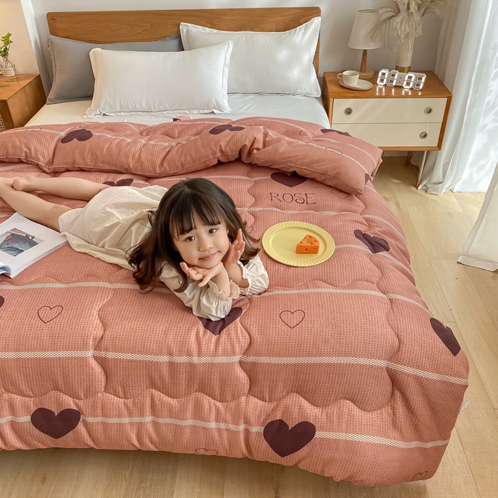 91家纺网 家纺一手货源 找家纺 （总）U被家纺 2025新款仿棉印花冬被童模图