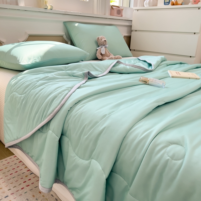 91家纺网 家纺一手货源 找家纺 （总）鸿森林 2025新款纯色凉感丝包边夏被空调被