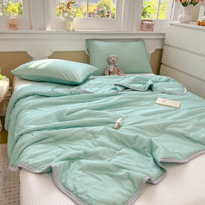 91家纺网 家纺一手货源 找家纺 （总）鸿森林 2025新款纯色凉感丝包边夏被空调被