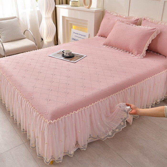 91家纺网 家纺一手货源 找家纺 畅畅家纺 2025新款网红爆款夏季立体冰豆豆凉席床裙款三件套 爱心-豆沙粉