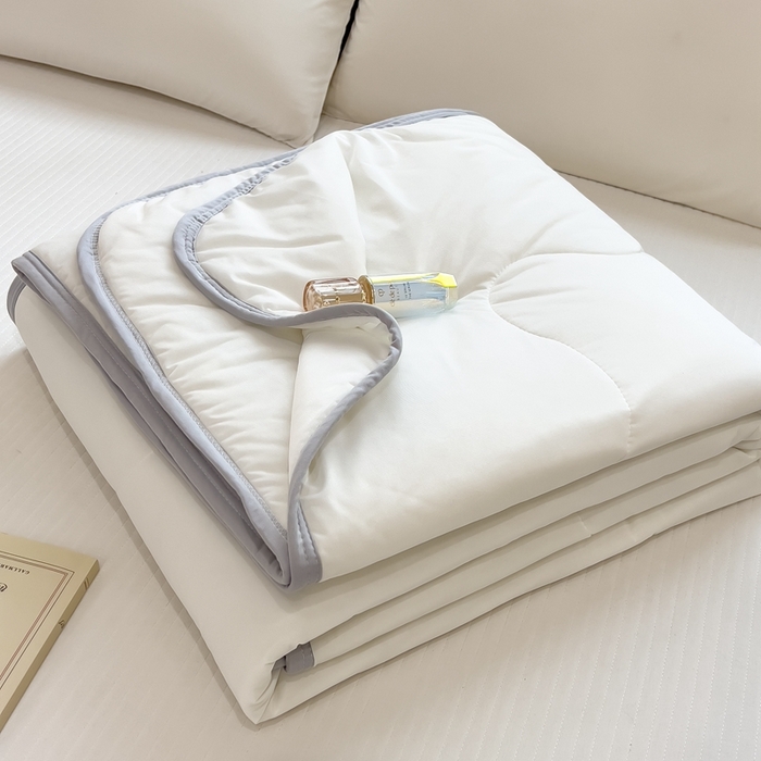 91家纺网 家纺一手货源 找家纺 （总）鸿森林 2025新款纯色凉感丝包边夏被空调被