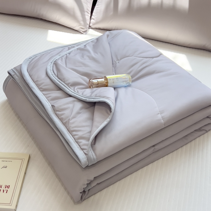 91家纺网 家纺一手货源 找家纺 （总）鸿森林 2025新款纯色凉感丝包边夏被空调被