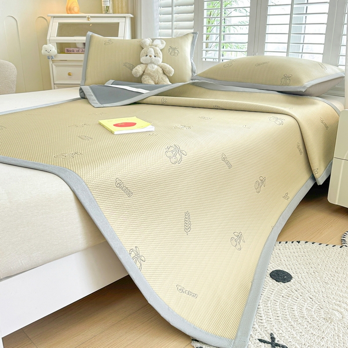 91家纺网 家纺一手货源 找家纺 畅畅家纺 2025新款A类PE提花软席凉感冰豆豆凉席三件套 夏日樱桃-杏