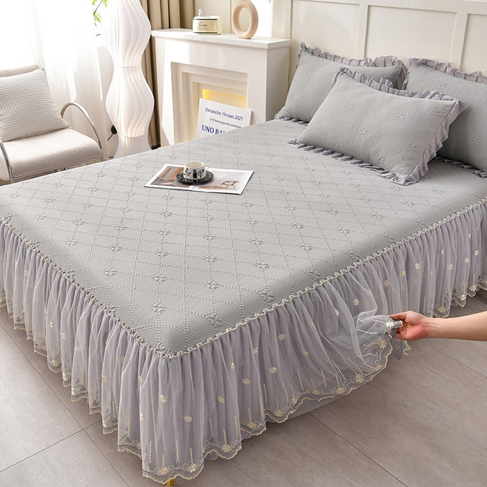 91家纺网 家纺一手货源 找家纺 畅畅家纺 2025新款网红爆款夏季立体冰豆豆凉席床裙款三件套 爱心-灰