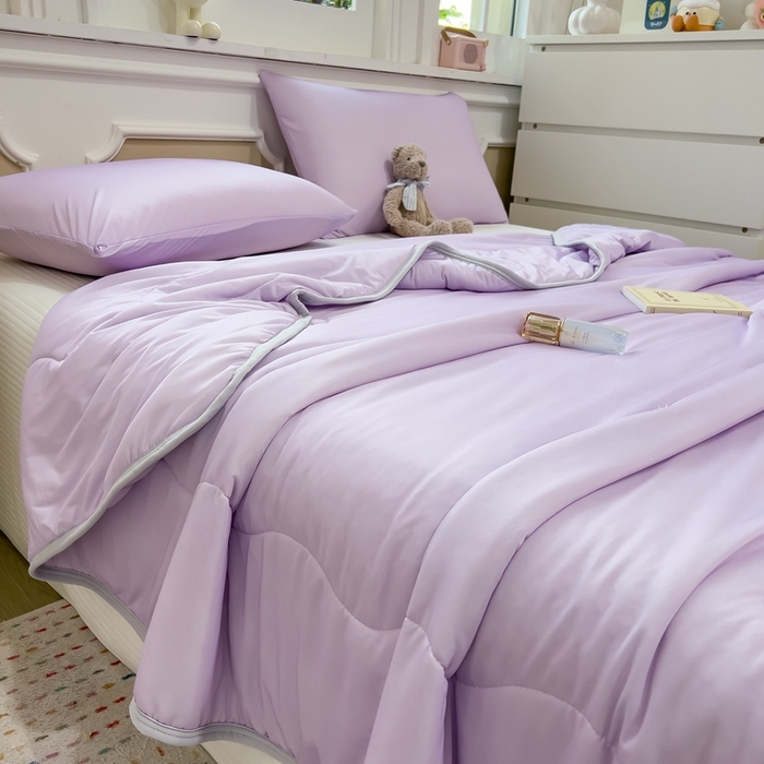 91家纺网 家纺一手货源 找家纺 鸿森林 2025新款纯色凉感丝包边夏被空调被 熏衣紫