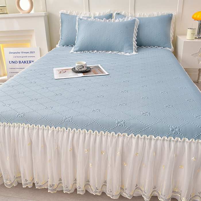 91家纺网 家纺一手货源 找家纺 畅畅家纺 2025新款网红爆款夏季立体冰豆豆凉席床裙款三件套 爱心-蓝