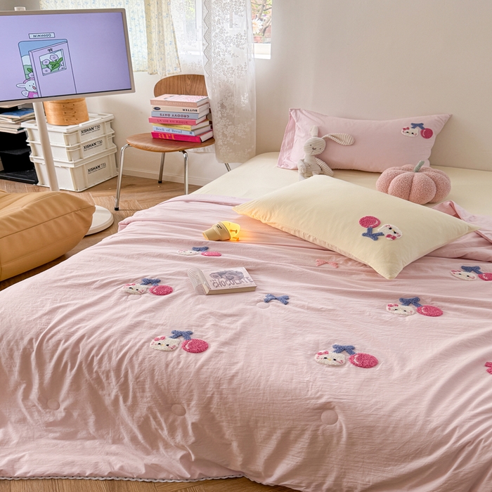 91家纺网 家纺一手货源 找家纺 （总）Sweet dreams甜梦 2025新款亲肤水洗棉毛巾刺绣夏被空调被夏凉被四件套