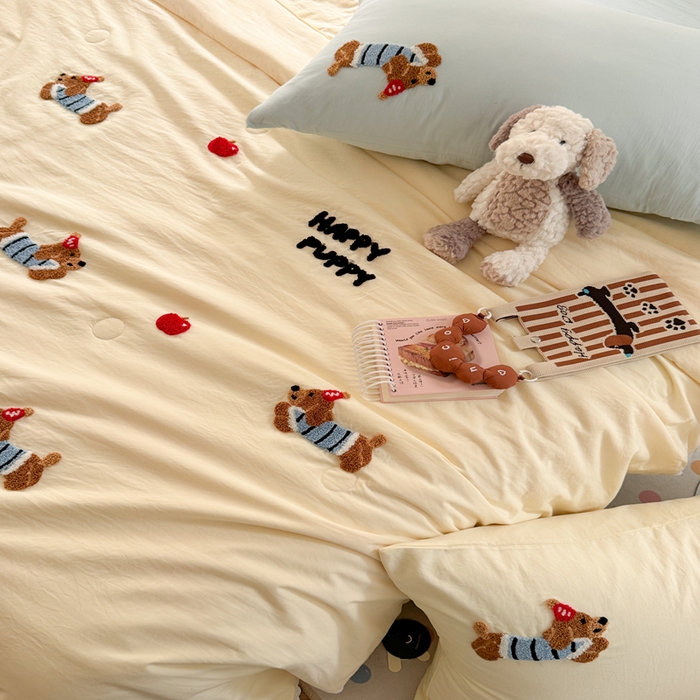 91家纺网 家纺一手货源 找家纺 Sweet dreams甜梦 2025新款亲肤水洗棉毛巾刺绣夏被空调被夏凉被四件套 黄蓝小狗