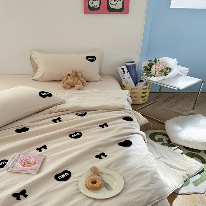 91家纺网 家纺一手货源 找家纺 Sweet dreams甜梦 2025新款亲肤水洗棉毛巾刺绣夏被空调被夏凉被四件套 咖MIU