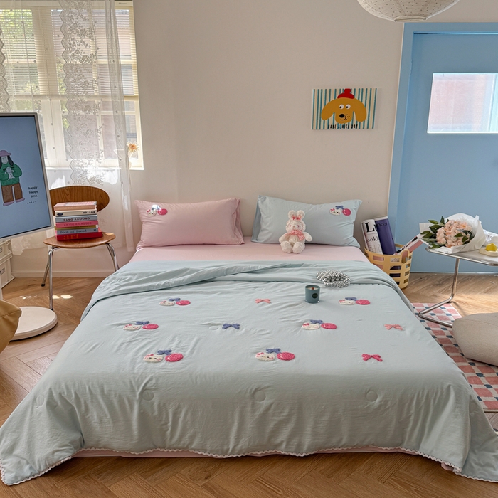 Sweet dreams甜梦 2025新款亲肤水洗棉毛巾刺绣夏被空调被夏凉被四件套 蓝粉小猫