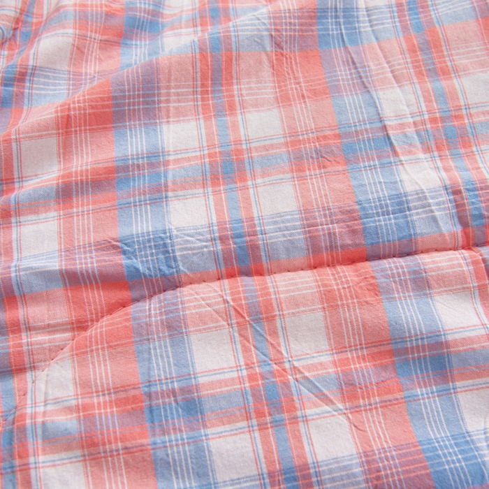 91家纺网 家纺一手货源 找家纺 阳光依佰抱枕被 2025新款全棉色织爱心熊抱抌被(控价小号券后不低于59元，大号不低于89元) 爱心熊一星空桔