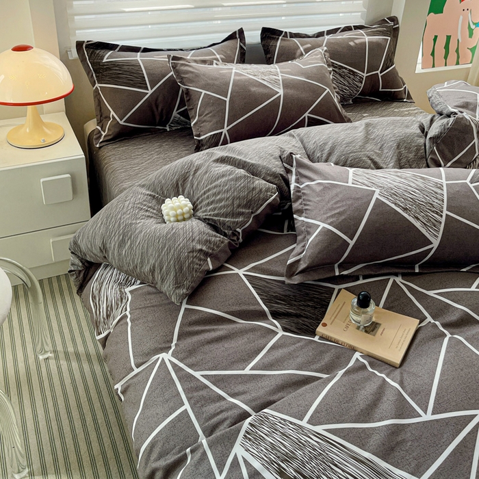 91家纺网 家纺一手货源 找家纺 朵朵家纺 2025新款亲肤水洗棉芦荟棉印花四件套 爱尚灰