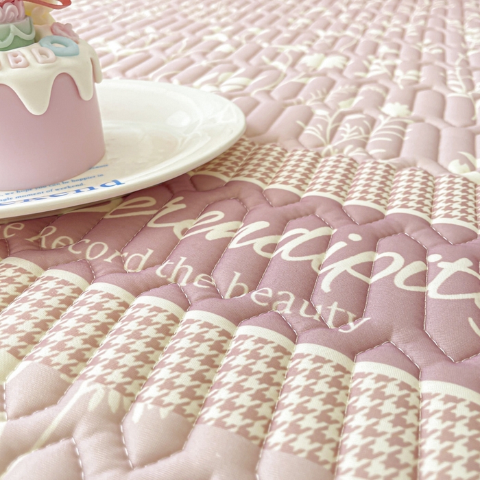 91家纺网 家纺一手货源 找家纺 沐慕 2025新款高克重小清新乳胶凉席-风格一 粉漾花境