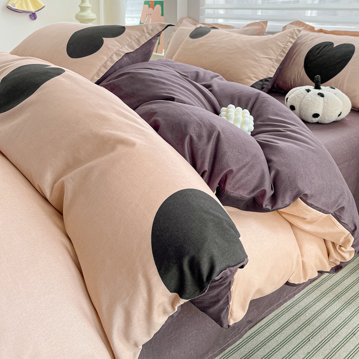 91家纺网 家纺一手货源 找家纺 朵朵家纺 2025新款亲肤水洗棉芦荟棉印花四件套 比心