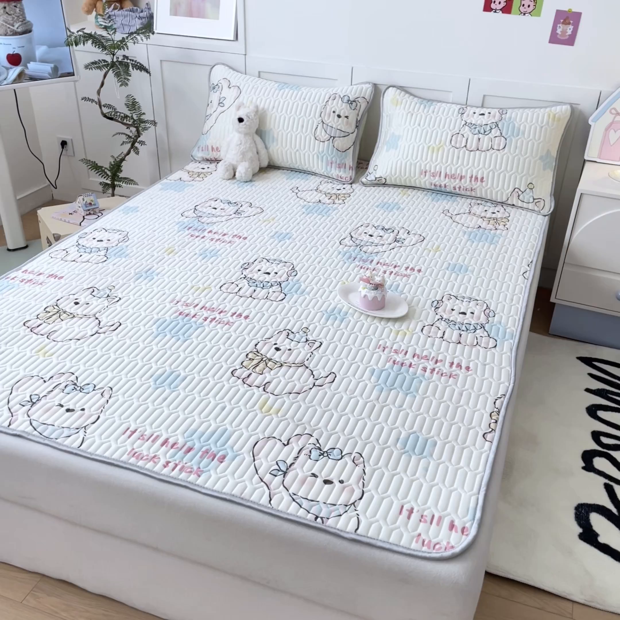 91家纺网 家纺一手货源 找家纺 沐慕 2025新款高克重小清新乳胶凉席-风格一 快乐小汪