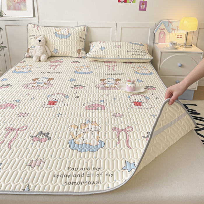 91家纺网 家纺一手货源 找家纺 沐慕 2025新款高克重小清新乳胶凉席-风格一 猫女郎