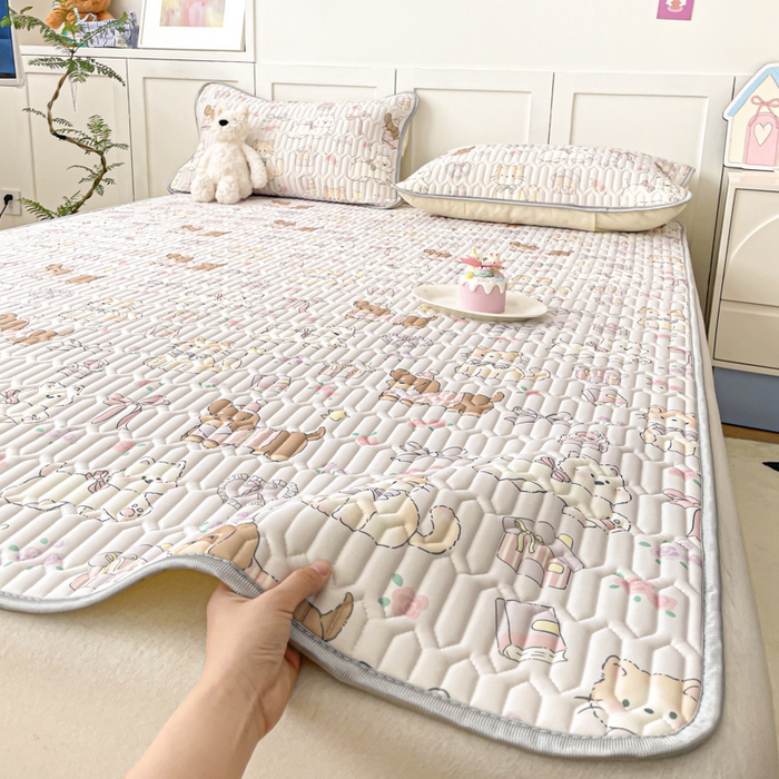 91家纺网 家纺一手货源 找家纺 沐慕 2025新款高克重小清新乳胶凉席-风格一 萌宠乐园