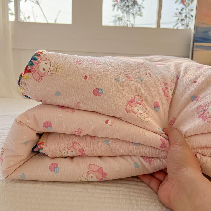 91家纺网 家纺一手货源 找家纺 （总）韩巢家纺 2025夏季新款A类云感双层纱花边款夏被夏凉被空调被薄被子