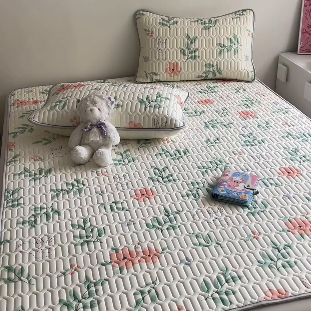 91家纺网 家纺一手货源 找家纺 沐慕 2025新款高克重小清新乳胶凉席-风格一 莫妮卡