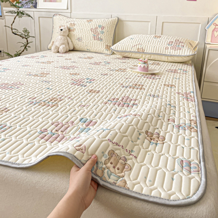 91家纺网 家纺一手货源 找家纺 沐慕 2025新款高克重小清新乳胶凉席-风格一 气球兔兔