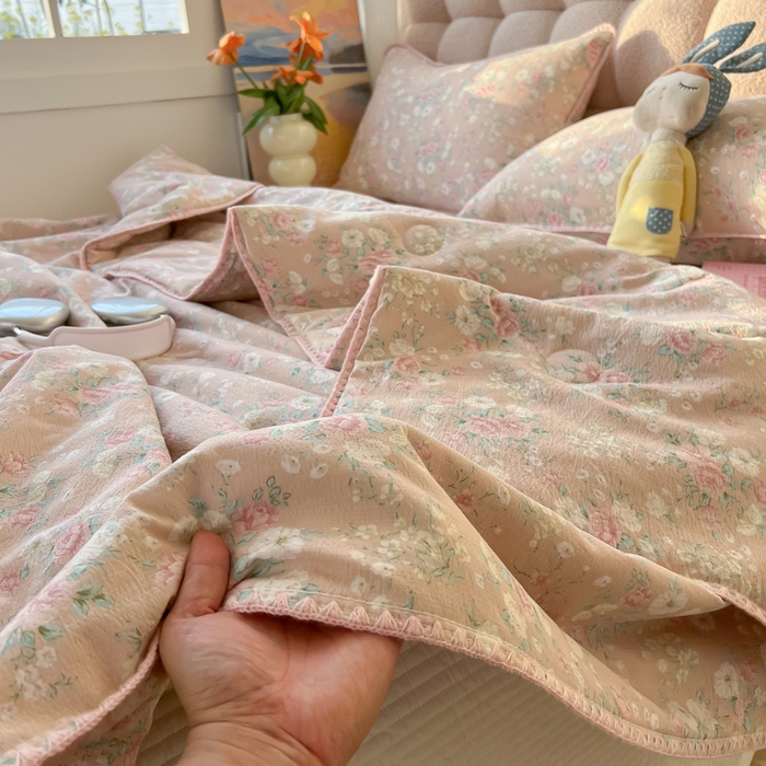 91家纺网 家纺一手货源 找家纺 韩巢家纺 2025夏季新款A类云感双层纱花边款夏被夏凉被空调被薄被子 贝壳边-爱如星辰