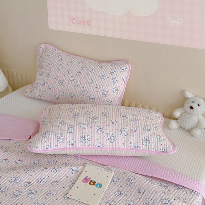 91家纺网 家纺一手货源 找家纺 贝扬思家纺 2025新款双层纱抗菌床盖三件套 粉条小狗印