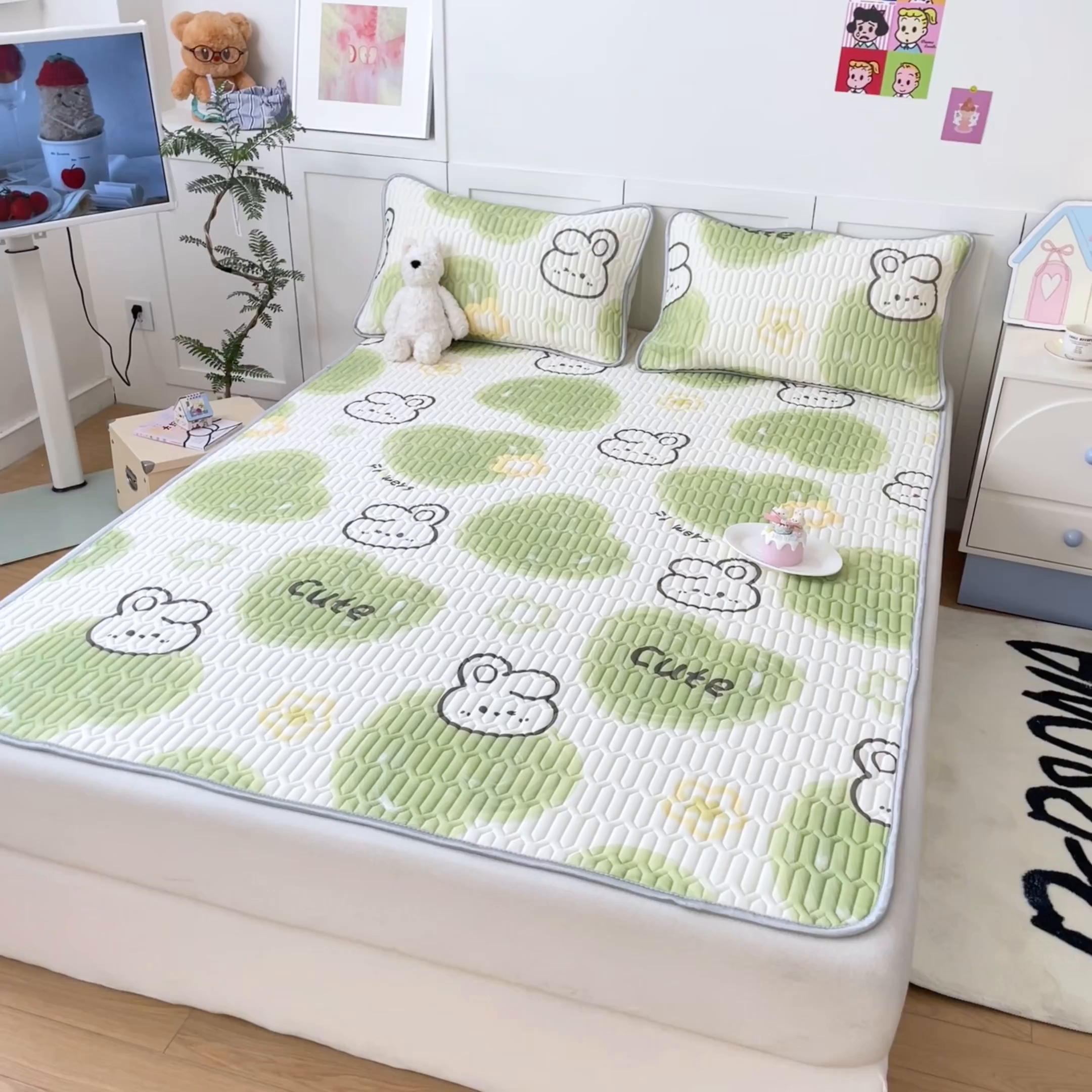 91家纺网 家纺一手货源 找家纺 沐慕 2025新款高克重小清新乳胶凉席-风格一 森系兔