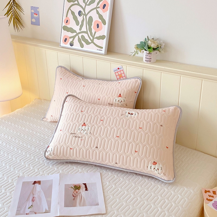 91家纺网 家纺一手货源 找家纺 芯宜佳 2025新款A类凉感丝乳胶单人枕套 小甜象