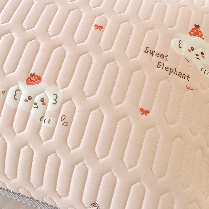 91家纺网 家纺一手货源 找家纺 芯宜佳 2025新款A类凉感丝乳胶单人枕套 小甜象