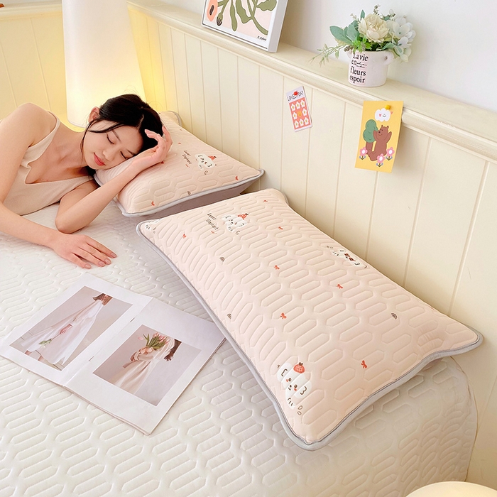 91家纺网 家纺一手货源 找家纺 芯宜佳 2025新款A类凉感丝乳胶单人枕套 小甜象