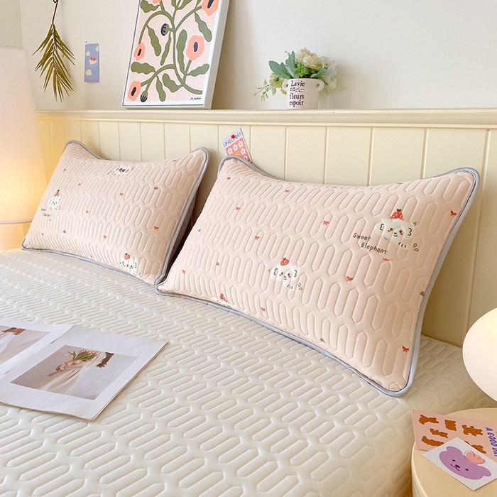 91家纺网 家纺一手货源 找家纺 芯宜佳 2025新款A类凉感丝乳胶单人枕套 小甜象