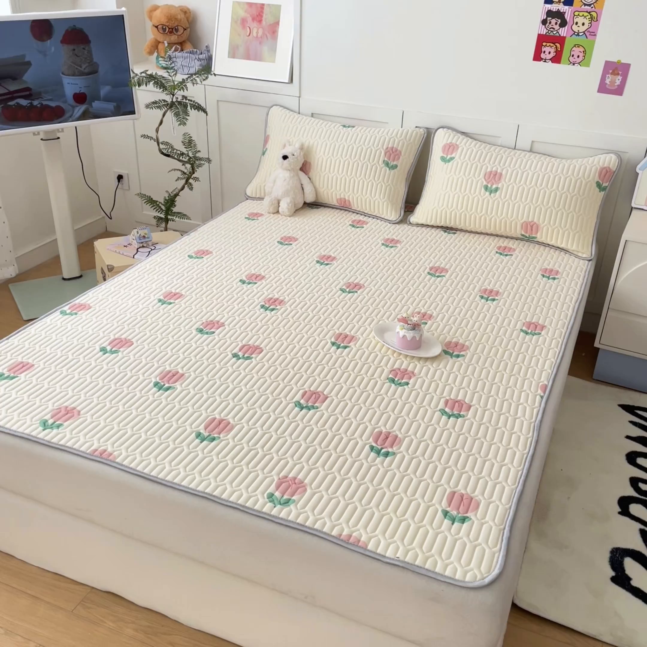 91家纺网 家纺一手货源 找家纺 沐慕 2025新款高克重小清新乳胶凉席-风格一 郁金香