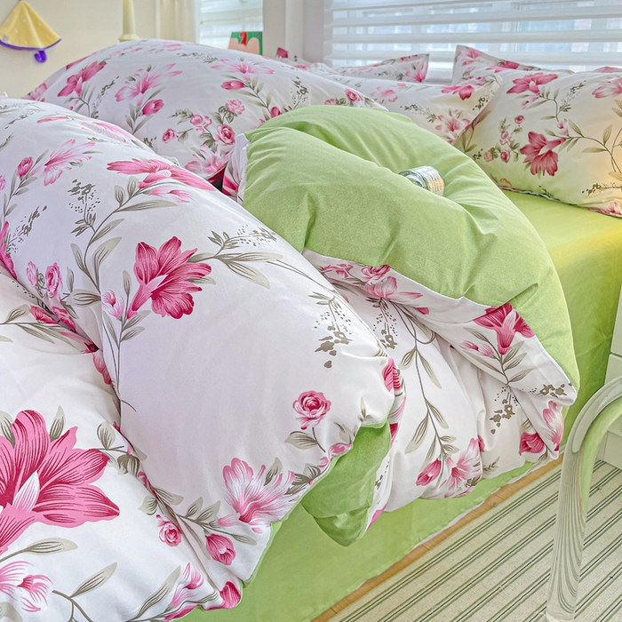 91家纺网 家纺一手货源 找家纺 朵朵家纺 2025新款亲肤水洗棉芦荟棉印花四件套 紫鸢