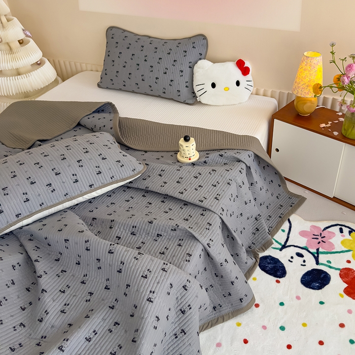 91家纺网 家纺一手货源 找家纺 贝扬思家纺 2025新款双层纱抗菌床盖三件套 呆呆kt