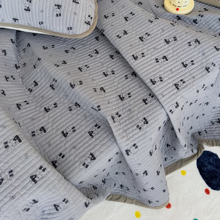 91家纺网 家纺一手货源 找家纺 贝扬思家纺 2025新款双层纱抗菌床盖三件套 呆呆kt