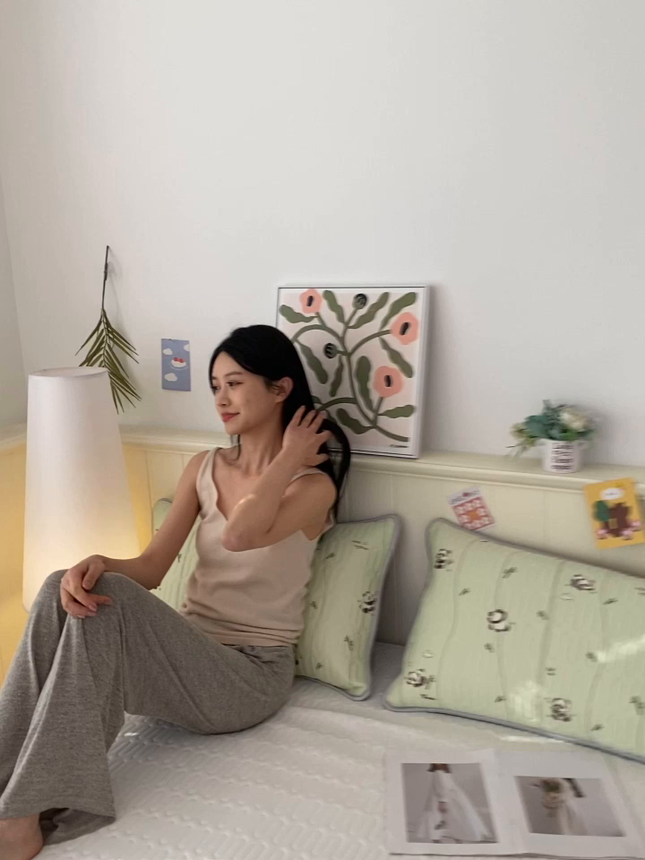 91家纺网 家纺一手货源 找家纺 芯宜佳 2025新款A类凉感丝乳胶单人枕套 熊猫宝宝-翠绿