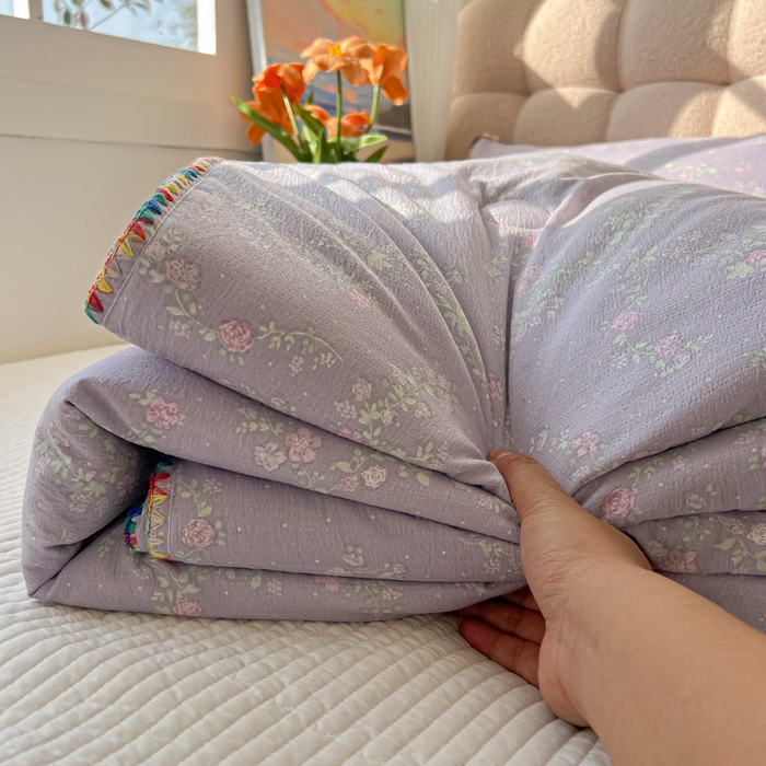 91家纺网 家纺一手货源 找家纺 韩巢家纺 2025夏季新款A类云感双层纱花边款夏被夏凉被空调被薄被子 贝壳边-恋如青柠香