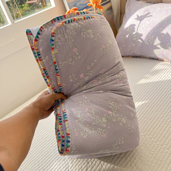 91家纺网 家纺一手货源 找家纺 韩巢家纺 2025夏季新款A类云感双层纱花边款夏被夏凉被空调被薄被子 贝壳边-恋如青柠香