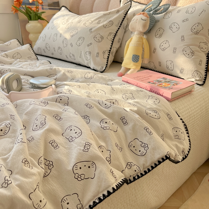 91家纺网 家纺一手货源 找家纺 韩巢家纺 2025夏季新款A类云感双层纱花边款夏被夏凉被空调被薄被子 贝壳边-猫咪恋人